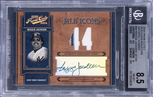 2004 Playoff Prime Cuts #MLB-69 Reggie Jackson Signed Patch Card (#18/44) - BGS NM-MT+ 8.5/BGS 8
